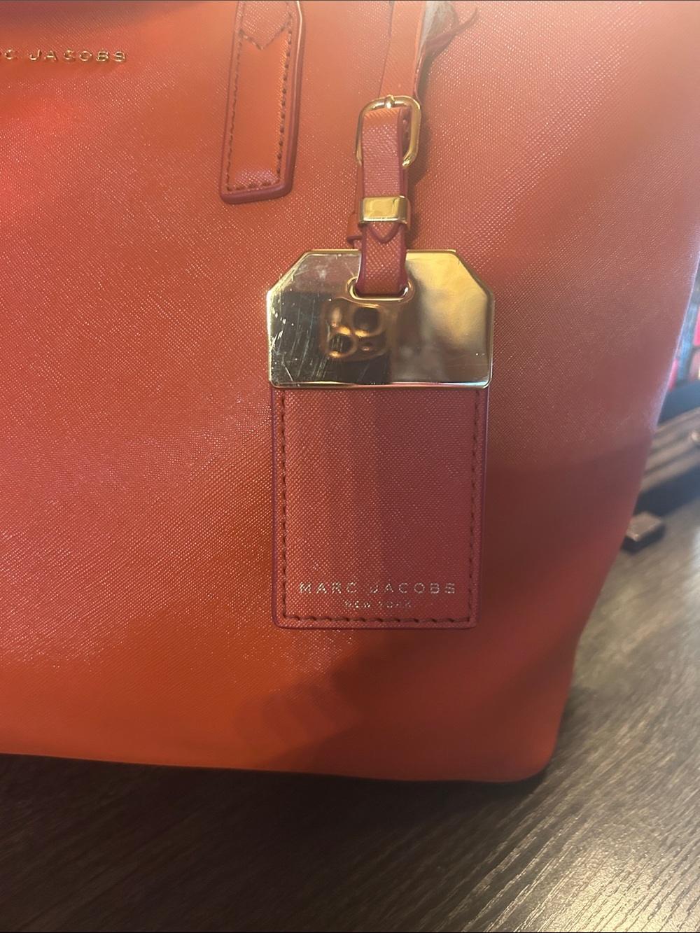 Marc Jacobs Large Orange Leather Tote with Luggage Tag - Picture 2 of 13